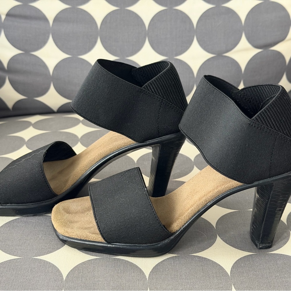 Charleston Shoe Company Telfair Cocktail Heel